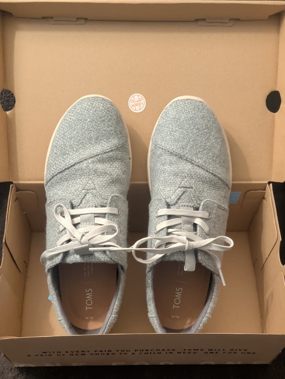 Toms Light Gray Knit Lace-Up Sneakers
